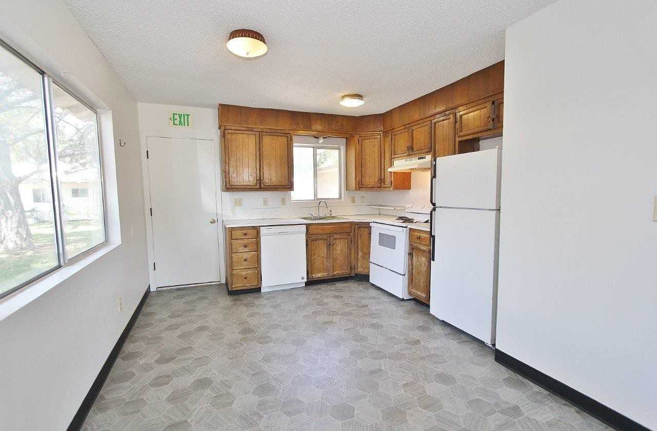 1505 E Beech St - Photo 2 of 22