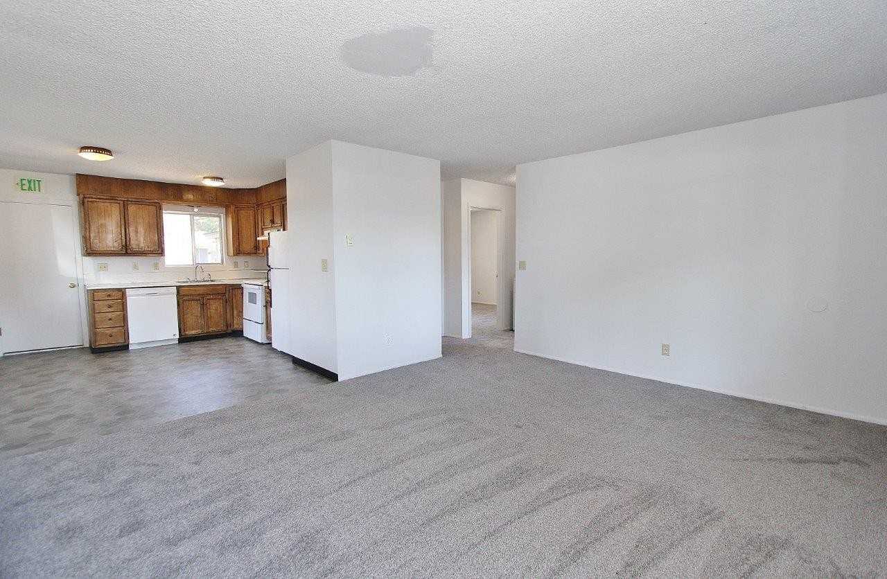 1505 E Beech St - Photo 6 of 22