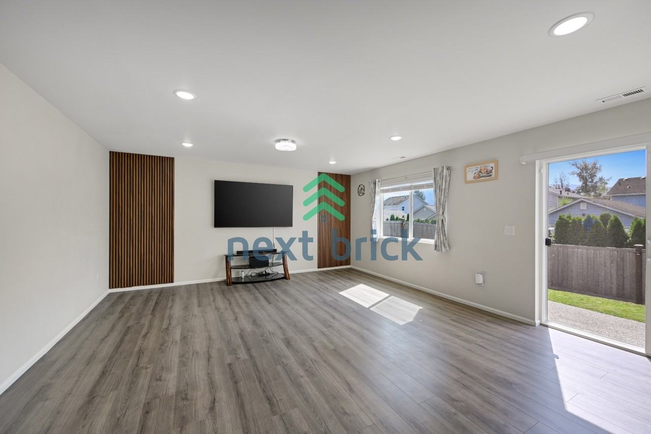 1132 15th Ave - Photo 6 of 26