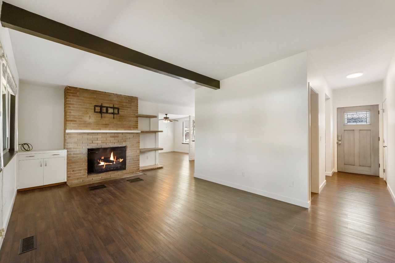 404 S 305th St - Photo 4 of 41