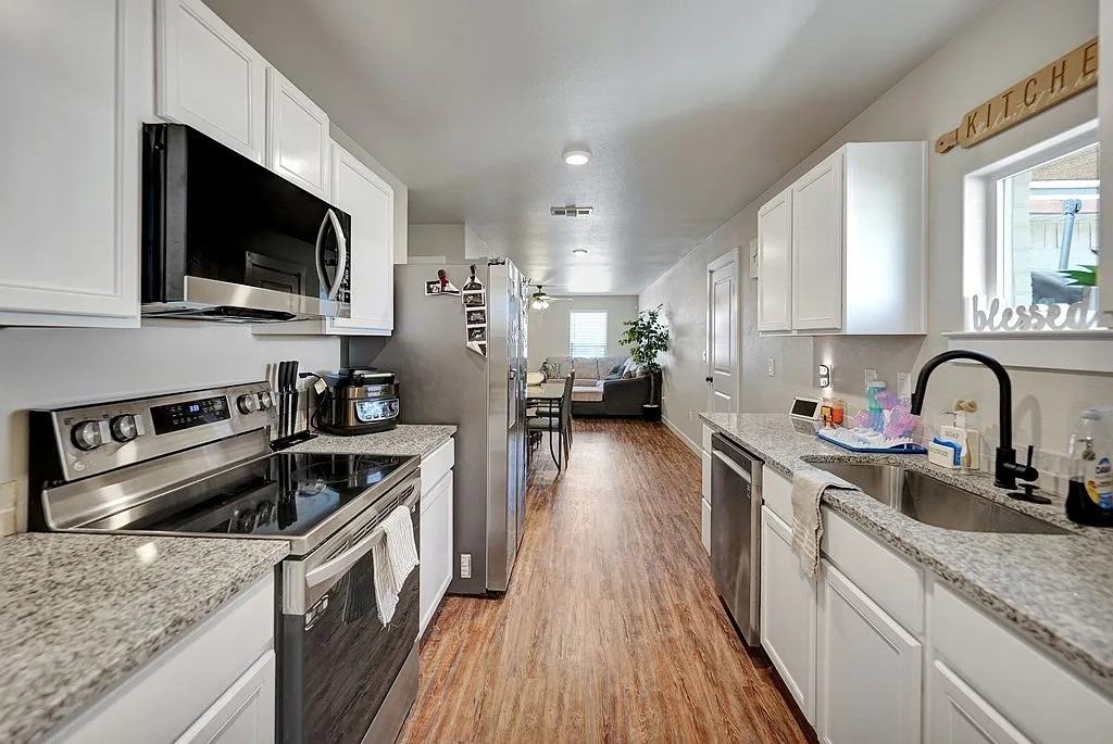 1212 Hogback Way - Photo 2 of 16
