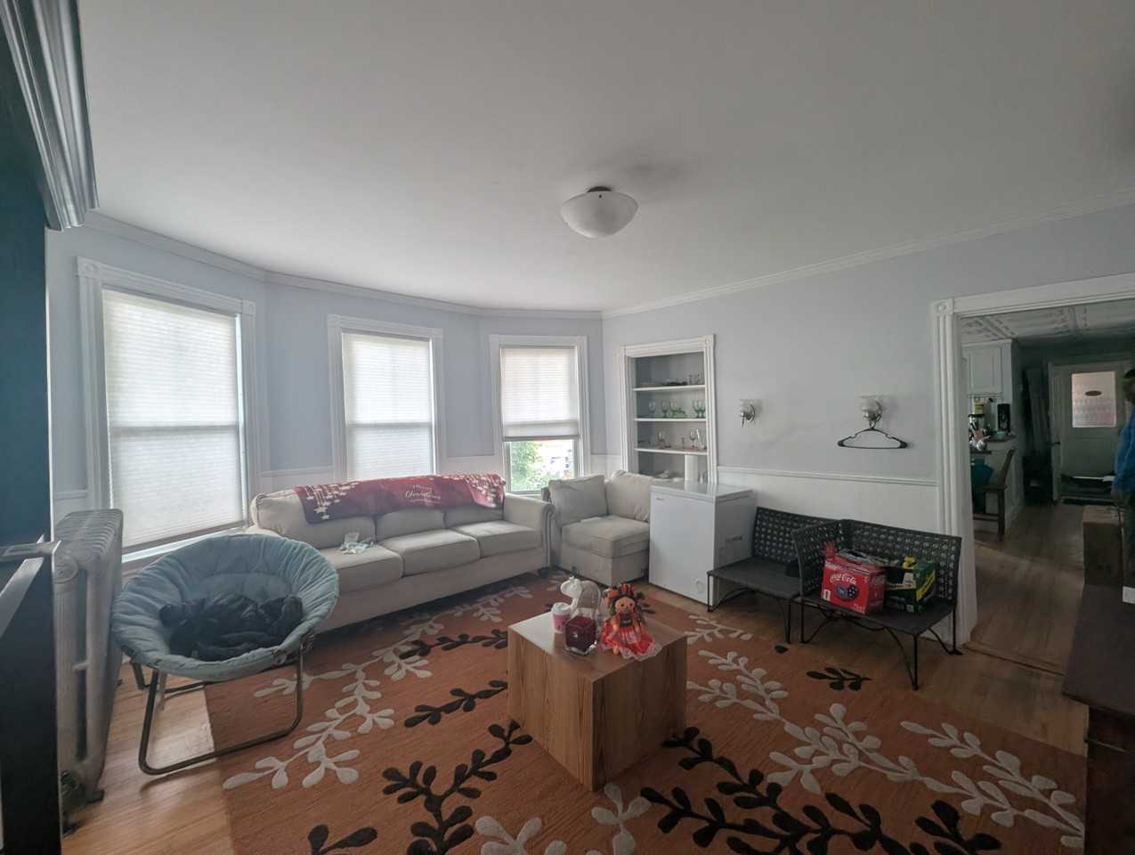 593 Washington Ave #2 - Photo 4 of 7