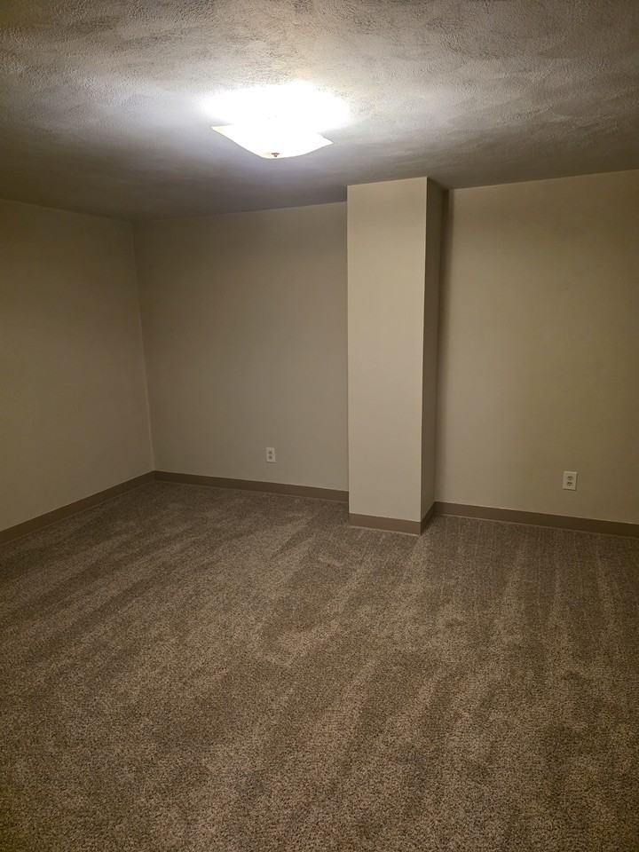 109 Saint Paul Ln - Photo 4 of 15