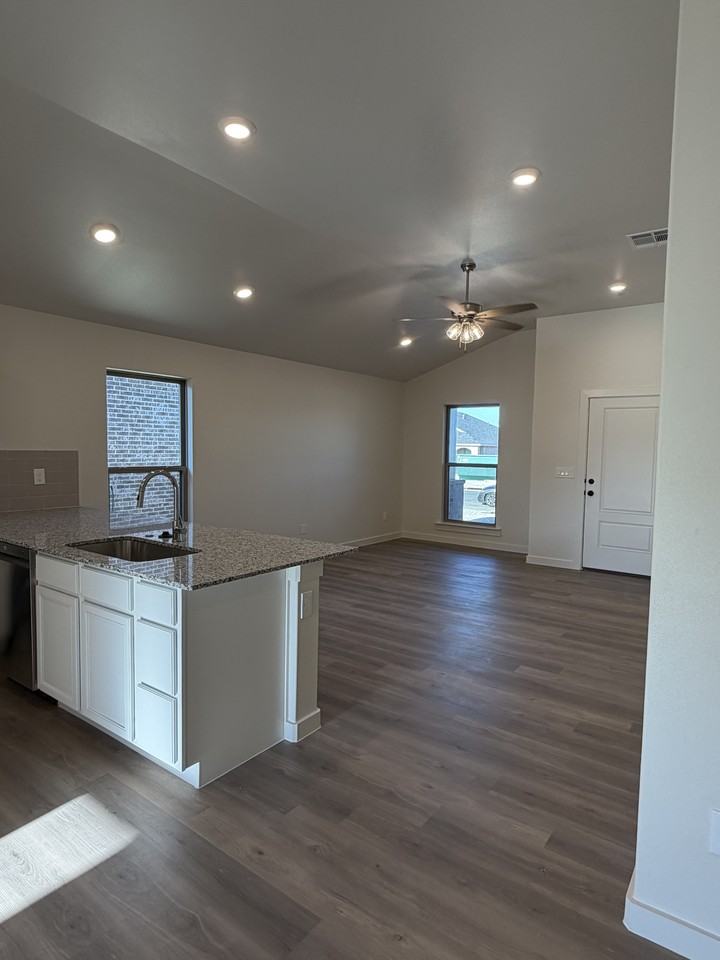 10310 Sharp Shooter Rd - Photo 2 of 15