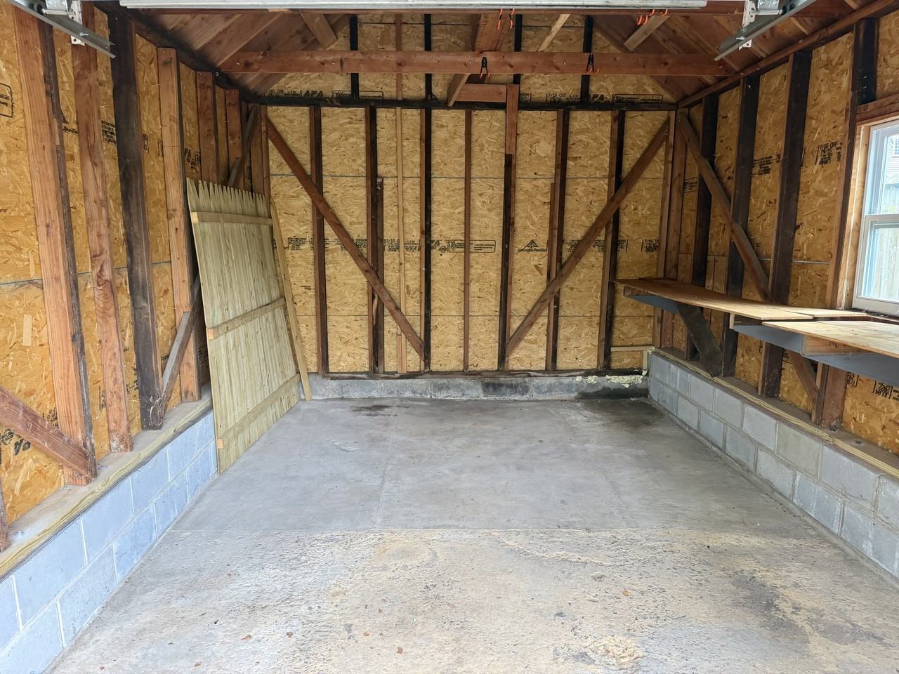 727 Carlton Ave - Photo 4 of 5