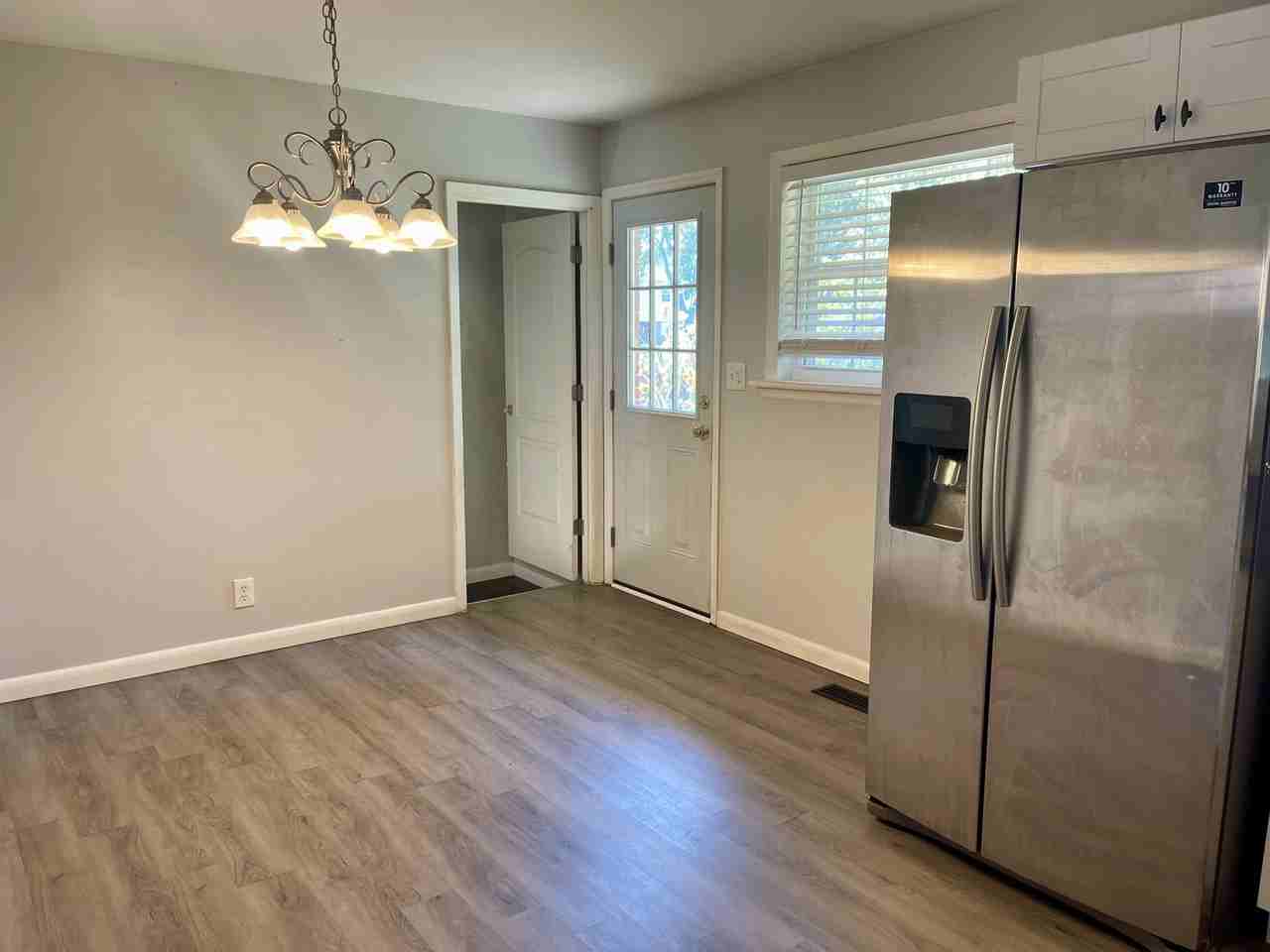 5208 Regent Way - Photo 6 of 20