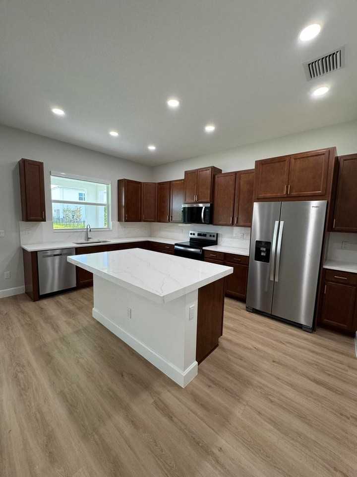 14212 Spruce Pine Drive - Photo 4 of 6