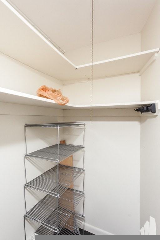 3930 North Pine Grove Avenue, Unit 901 - Photo 5 of 20