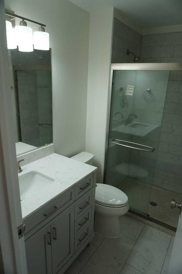 3930 North Pine Grove Avenue, Unit 901 - Photo 6 of 20