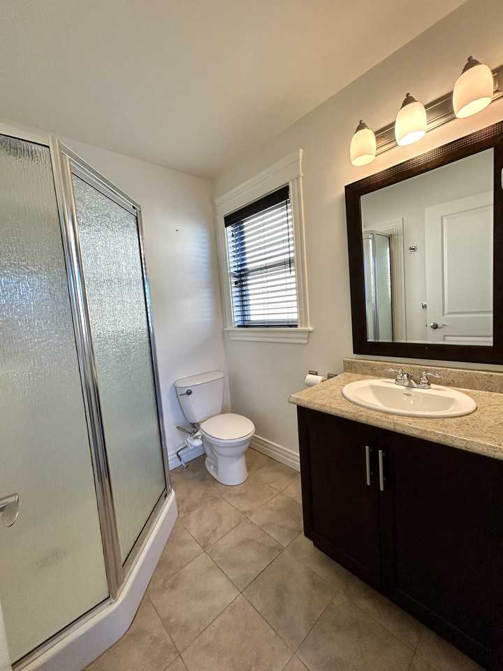 385 Blackmarsh Road - Photo 4 of 13