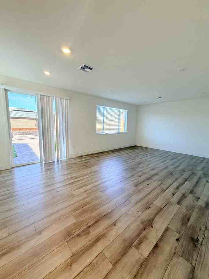 3948 Telluride Street - Photo 6 of 22