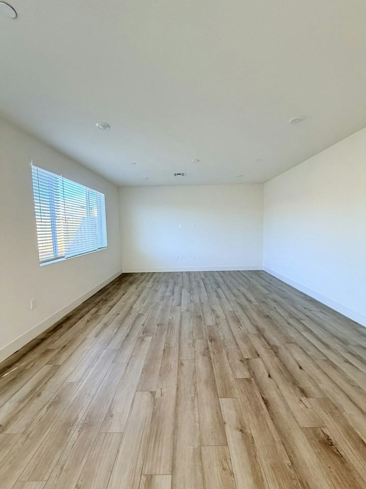 3948 Telluride Street - Photo 7 of 22