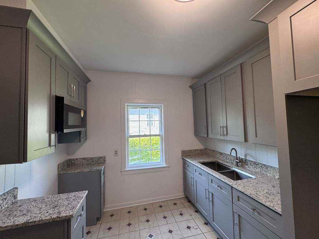 2217 Maple Street - Photo 2 of 13