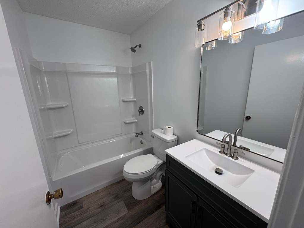 2217 Maple Street - Photo 5 of 13