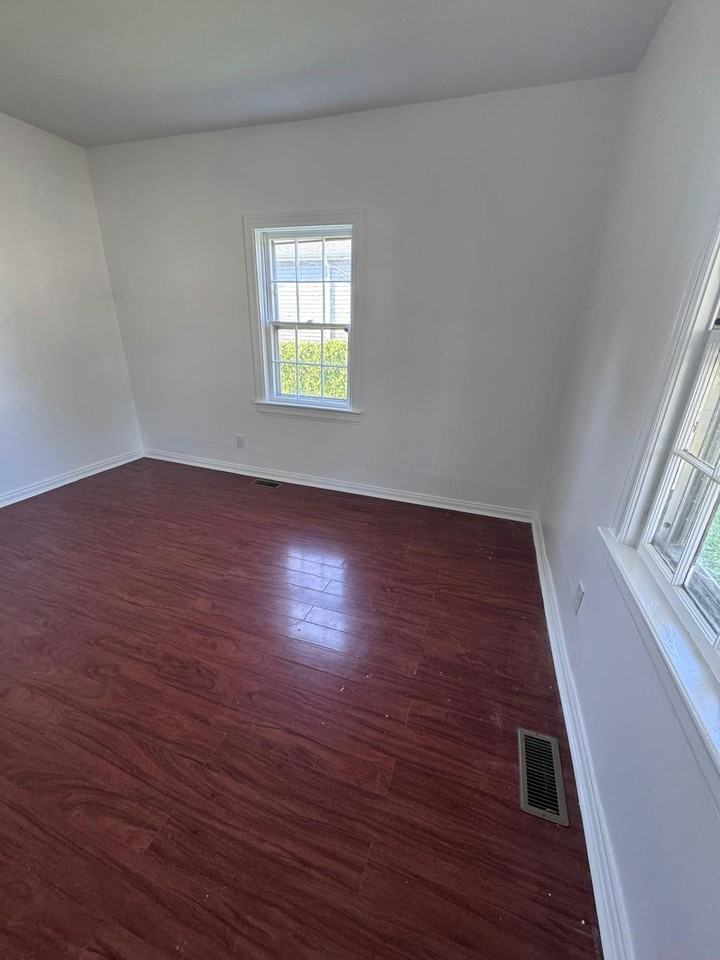 2217 Maple Street - Photo 6 of 13