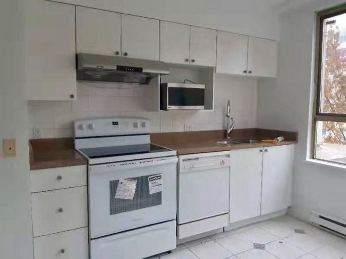 6191 Buswell St - Photo 7 of 8