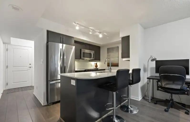 38 Grand Magazine St #628 - Photo 7 of 24