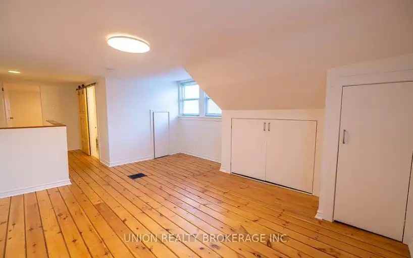 368 Main St #A - Photo 2 of 10