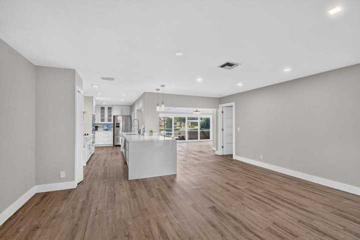 14624 Country Side Lane - Photo 3 of 8