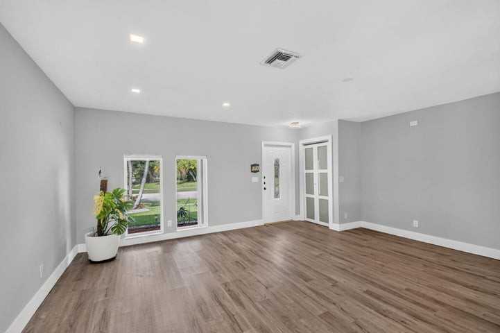 14624 Country Side Lane - Photo 6 of 8