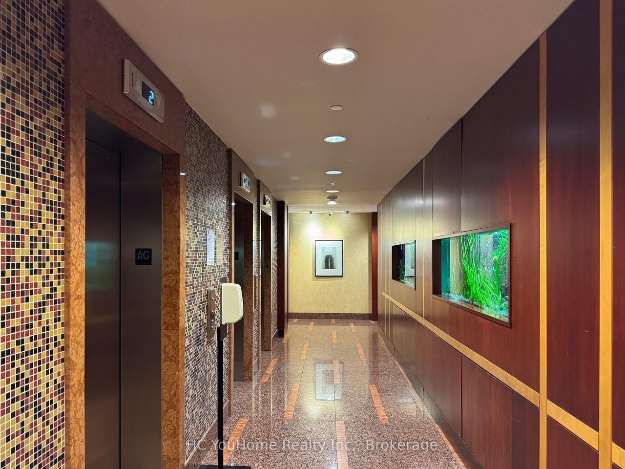 21 Hillcrest Avenue #1804 - Photo 5 of 29