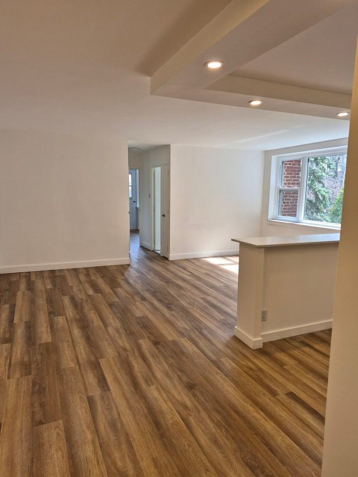 3655 Avenue Ridgewood #207 - Photo 3 of 7