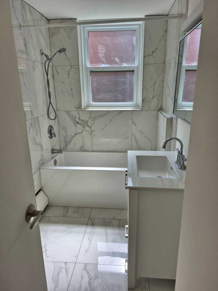 3655 Avenue Ridgewood #207 - Photo 4 of 7