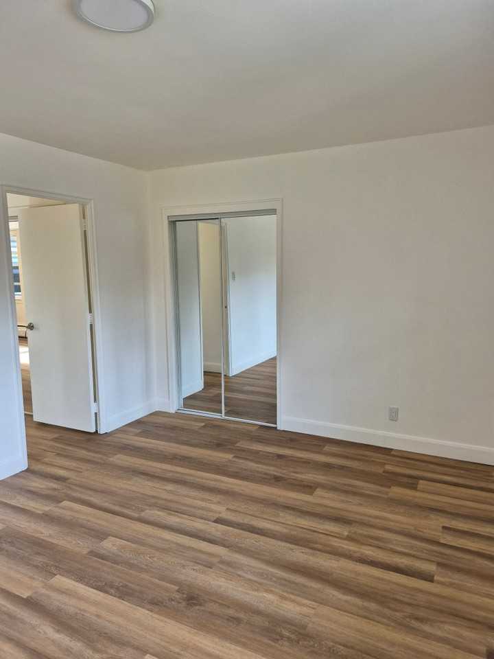 3655 Avenue Ridgewood #207 - Photo 6 of 7