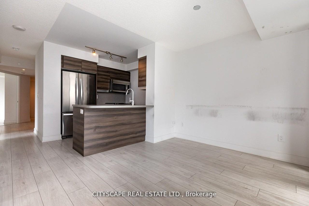 525 Adelaide Street West #315 - Photo 3 of 17