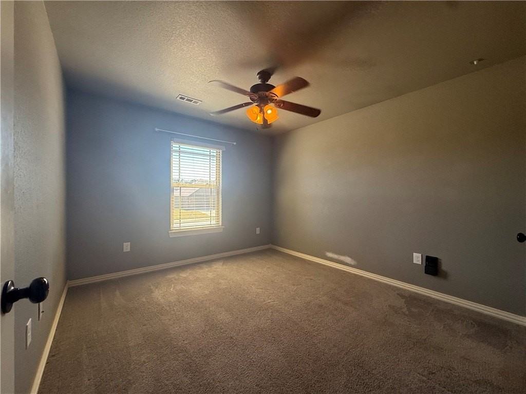 1520 Amber Way - Photo 7 of 22