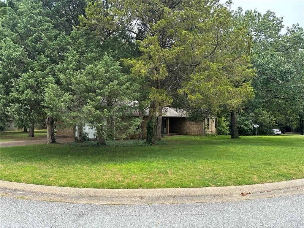 2405 E Gentle Oaks Ln - Photo 2 of 2