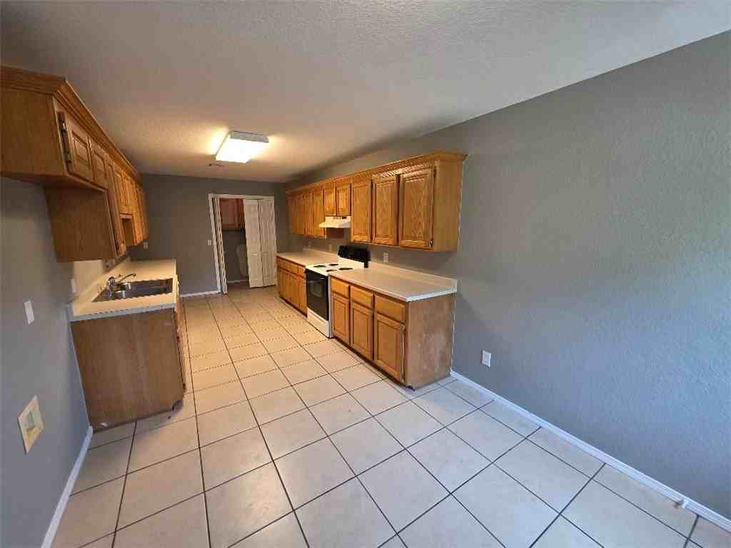 602 Paige Pl #B - Photo 2 of 7