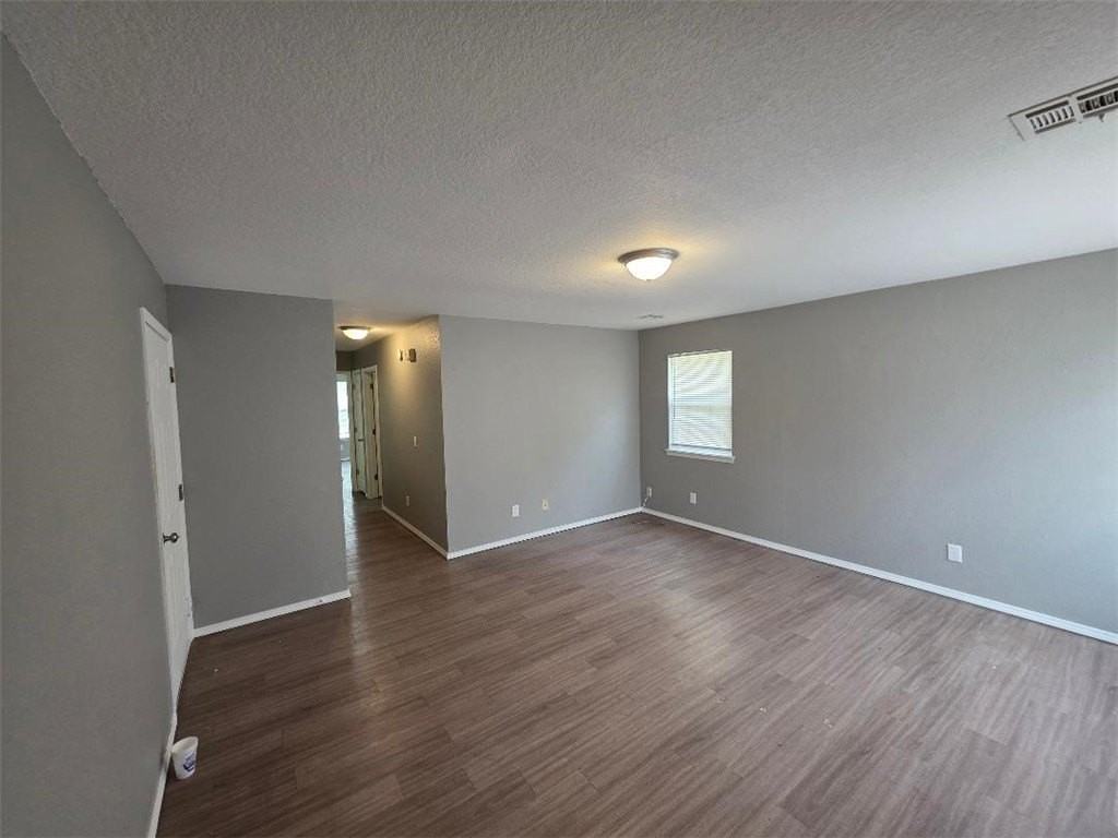 602 Paige Pl #B - Photo 4 of 7