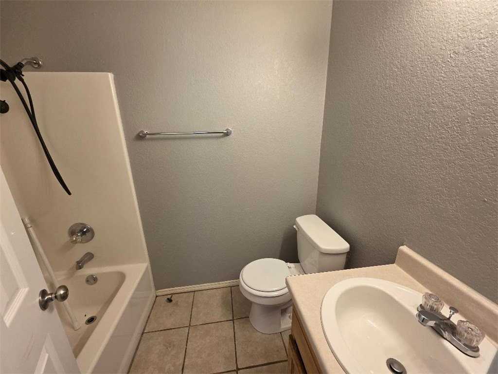 602 Paige Pl #B - Photo 5 of 7