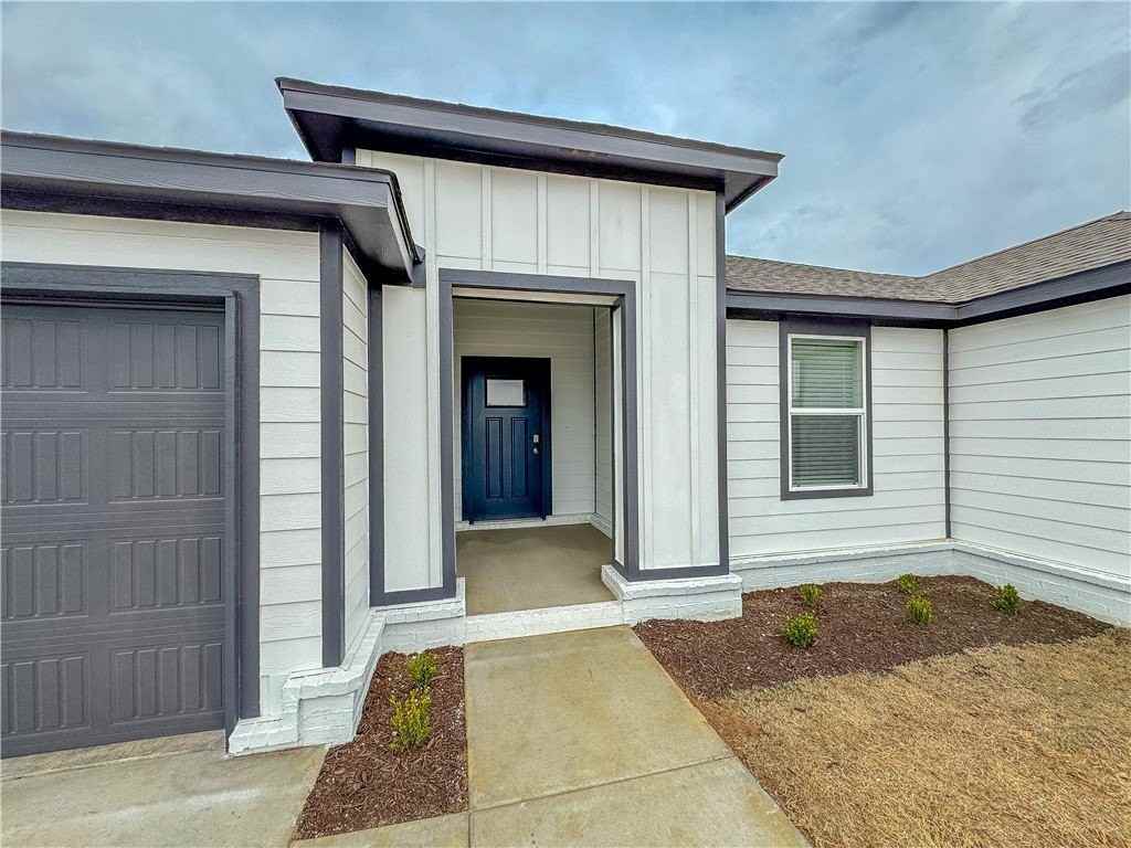 4378 W Glacier St - Photo 2 of 26