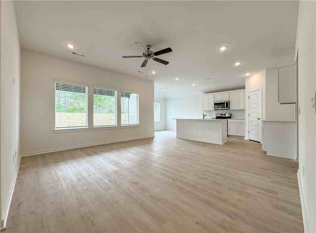 4378 W Glacier St - Photo 3 of 26