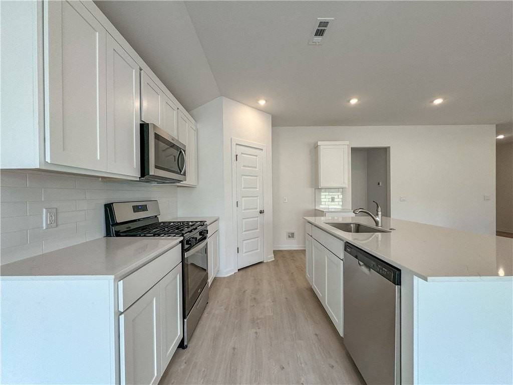 4378 W Glacier St - Photo 7 of 26