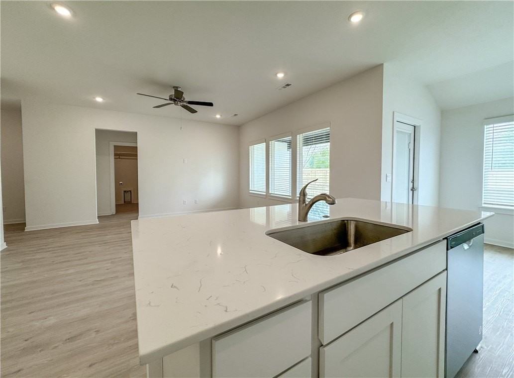4378 W Glacier St - Photo 7 of 26
