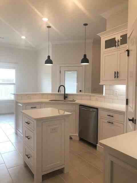 1711 Cherrie St - Photo 5 of 25