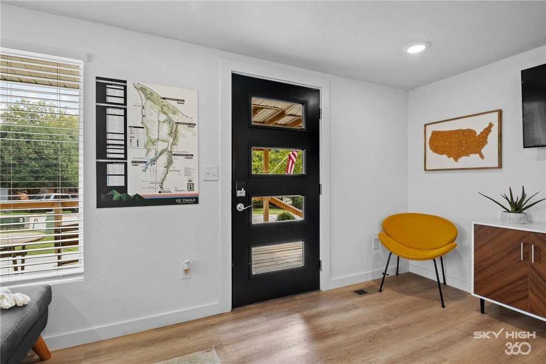 1107 Fillmore St - Photo 3 of 21