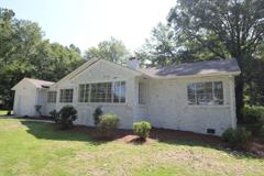 1106 Martin St N - Photo 1 of 1