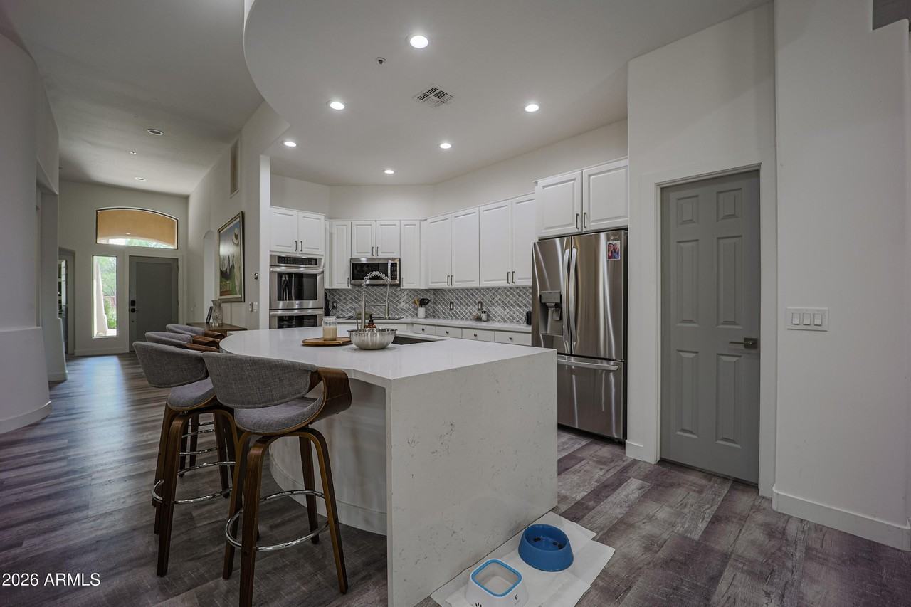 8136 E Beardsley Rd - Photo 4 of 28