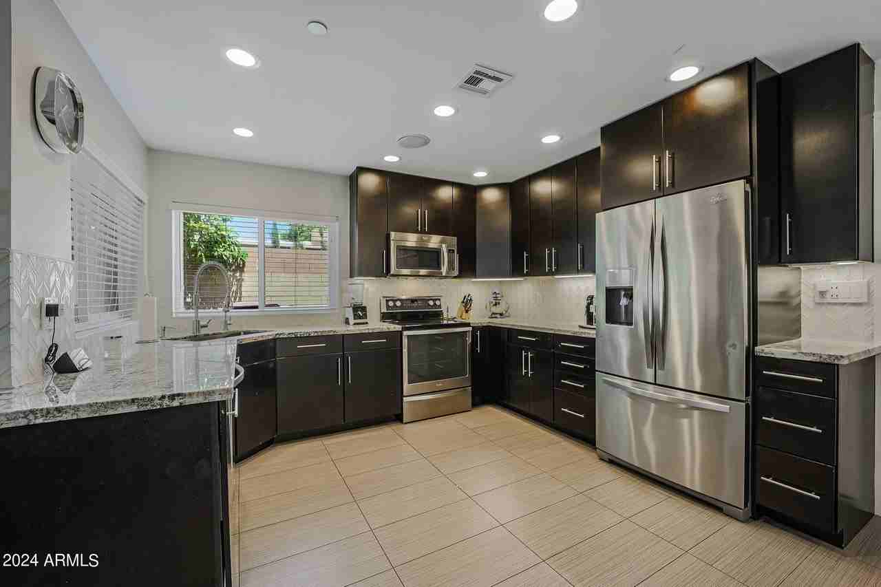 8526 E San Jacinto Dr - Photo 6 of 32