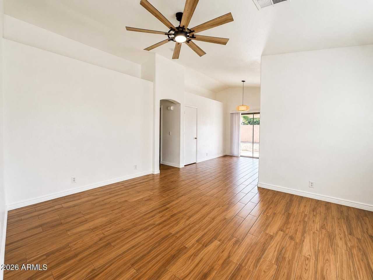 16538 N 158th Ave - Photo 3 of 6