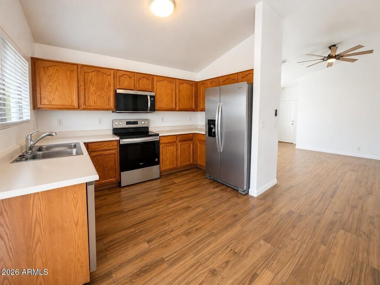 16538 N 158th Ave - Photo 6 of 6