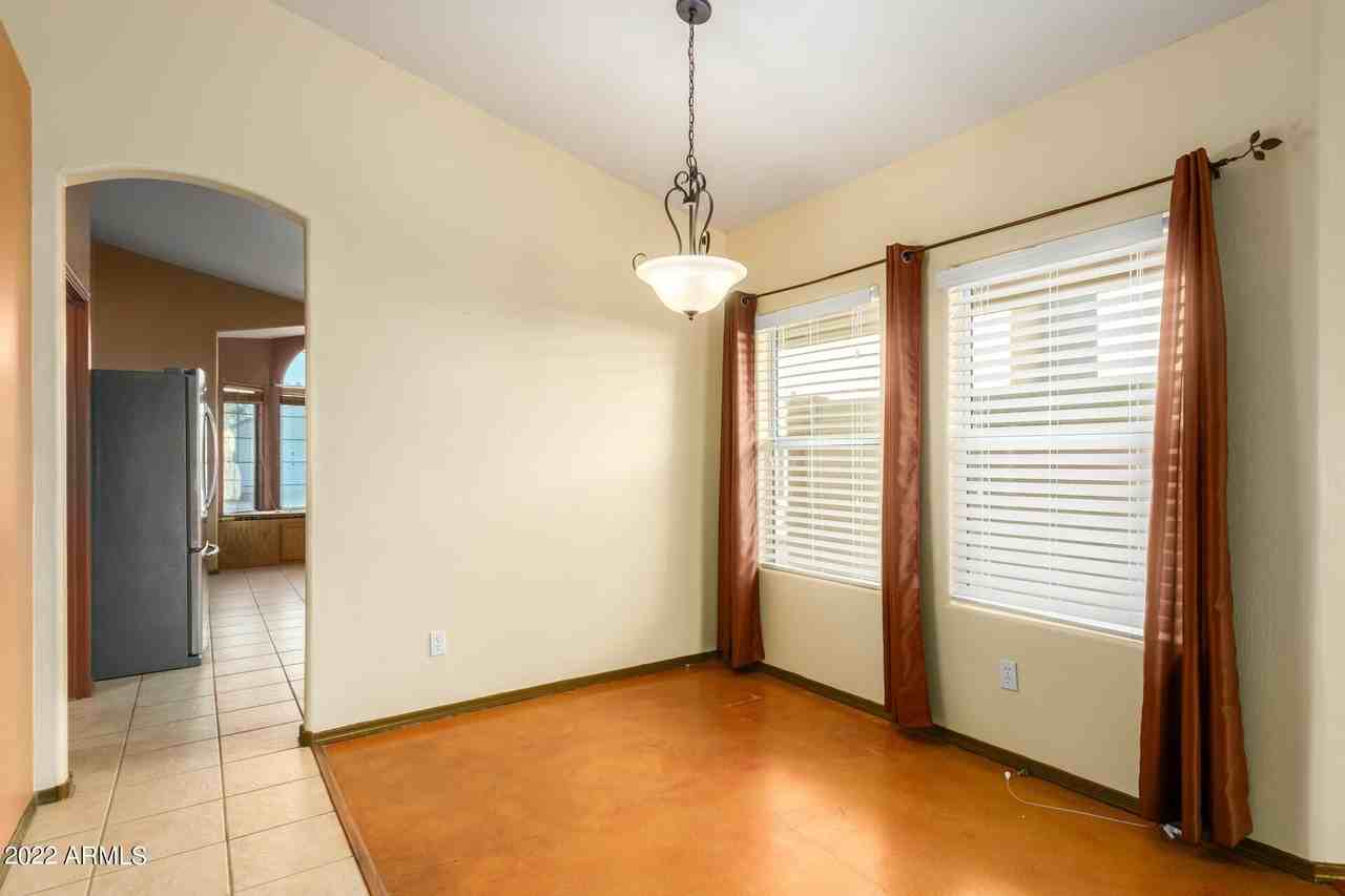 525 N Val Vista Dr #62 - Photo 4 of 13
