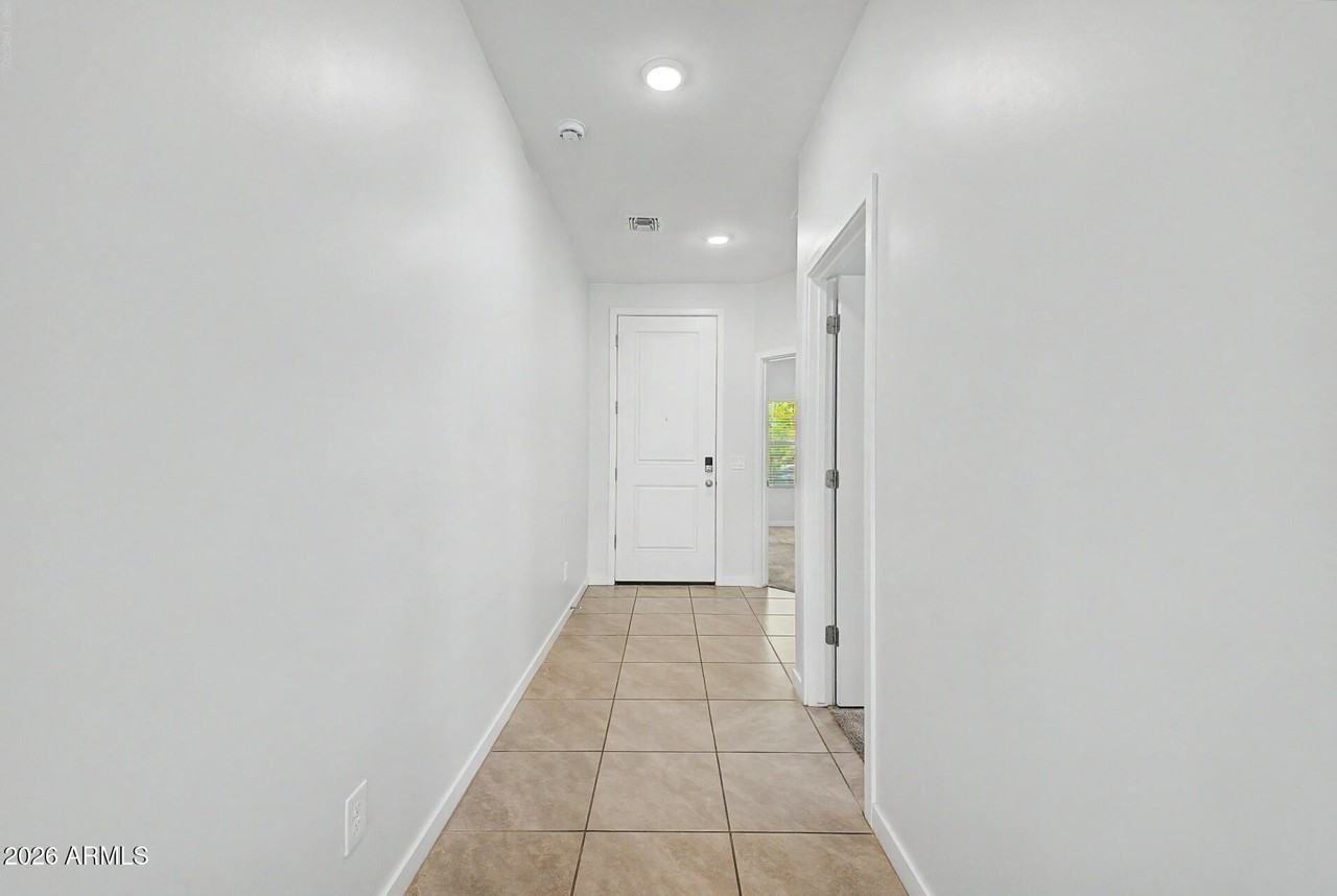 7922 W Sands Rd - Photo 5 of 19