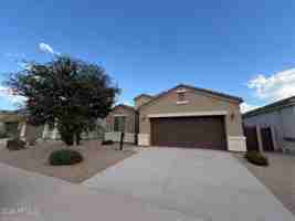 featured image of 42097 W Lunar St