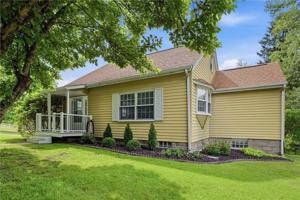 featured image of 245 Blackswoods Rd
