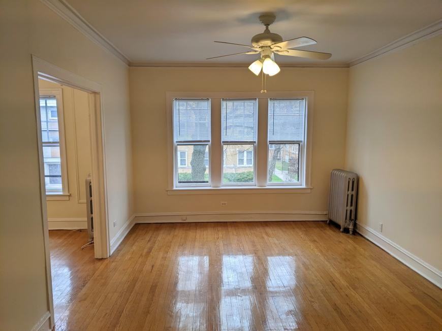 712 Seward St - Photo 3 of 10